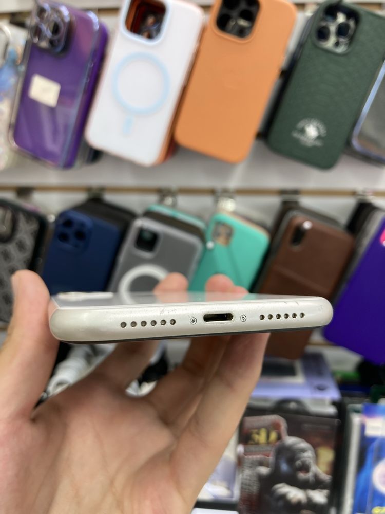 iPhone 11 64Gb ideal