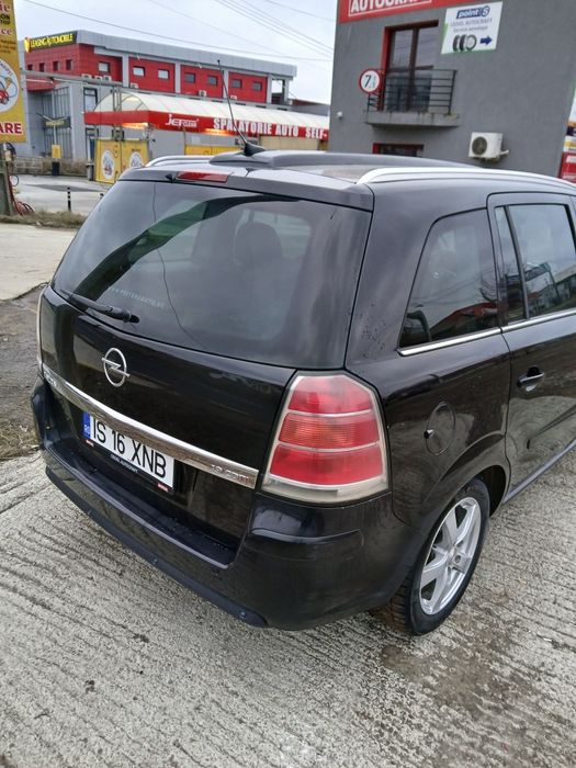 Opel zafira B cu 7 locuri