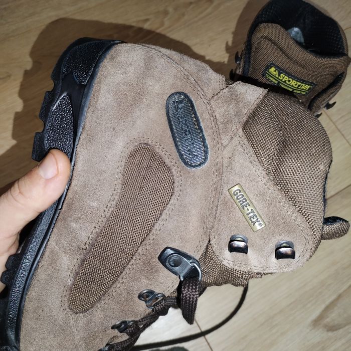 Bocanci La Sportiva nr. 39