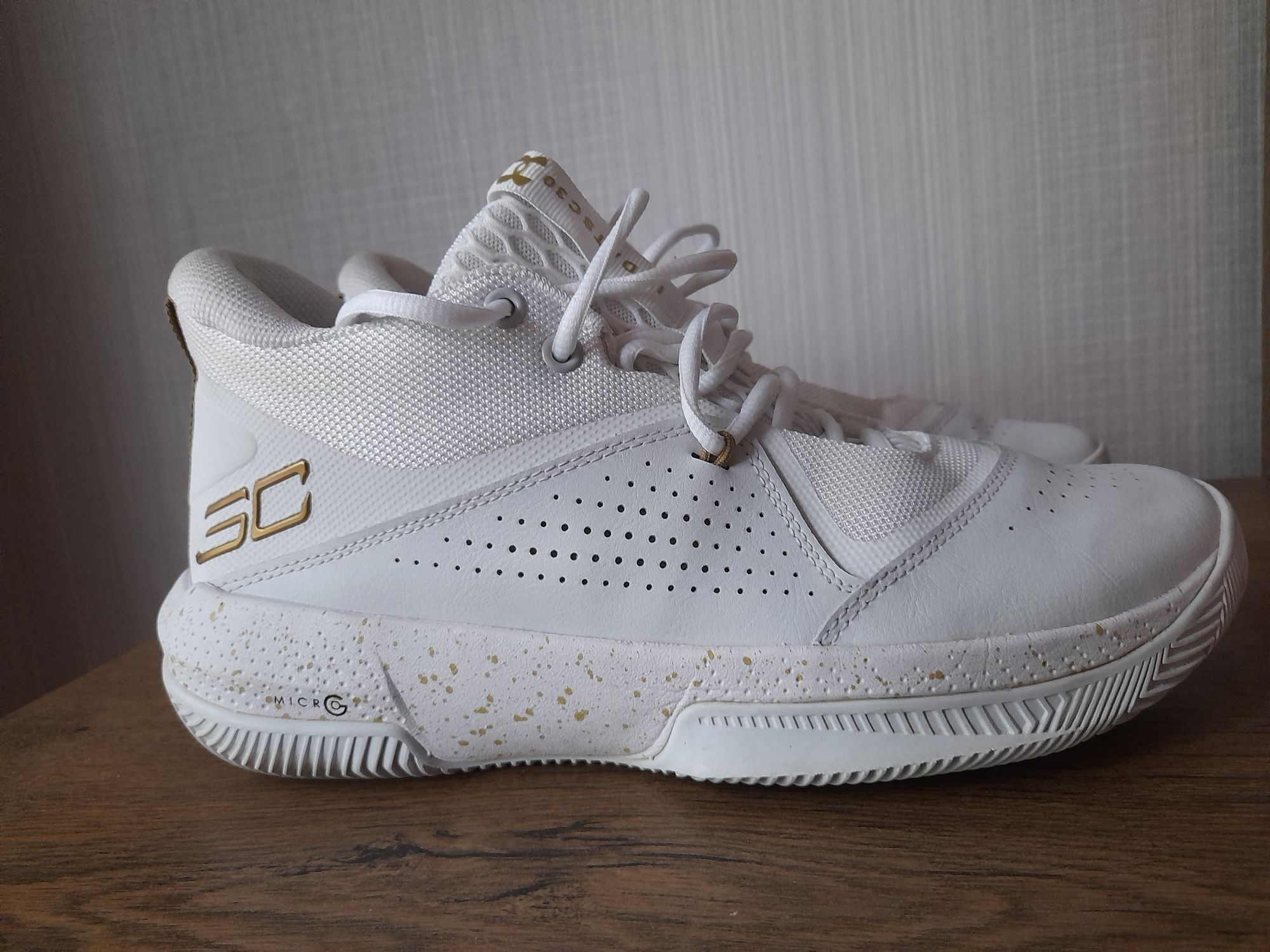 Under Armour мъжки кецове 43 номер.
