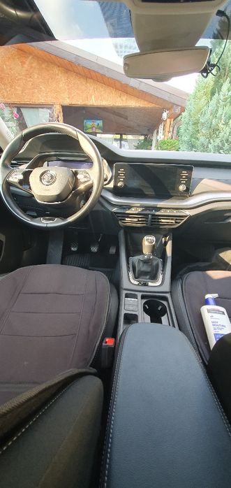 Vând SKODA Octavia