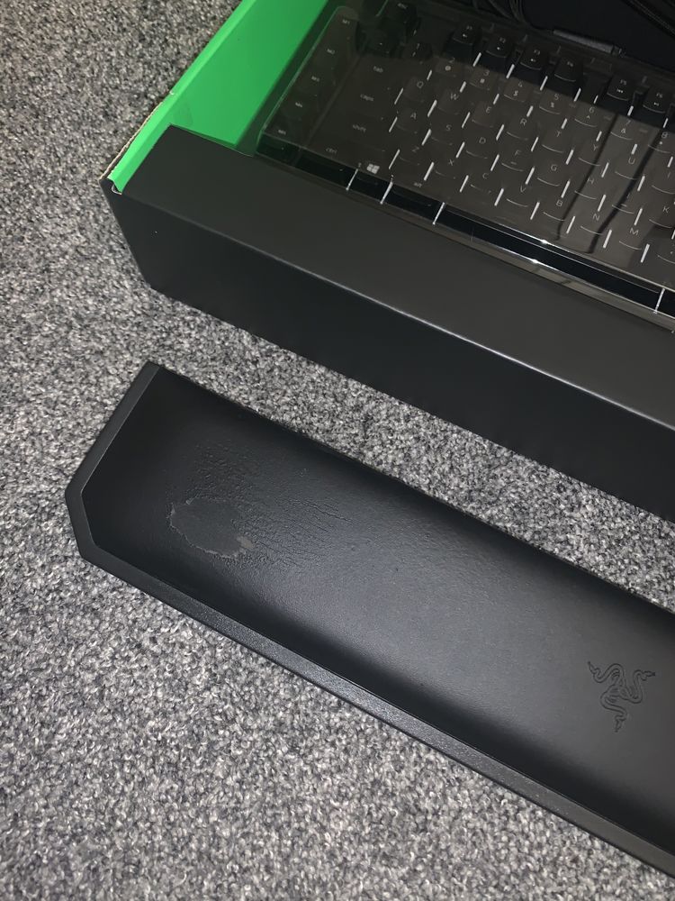 Геймърска клавиатура Razer Blackwidow Chroma V2