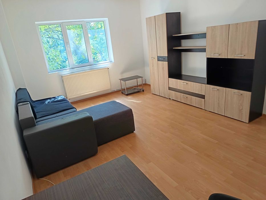 Ofer spre inchiriere Apartament 3 camere
