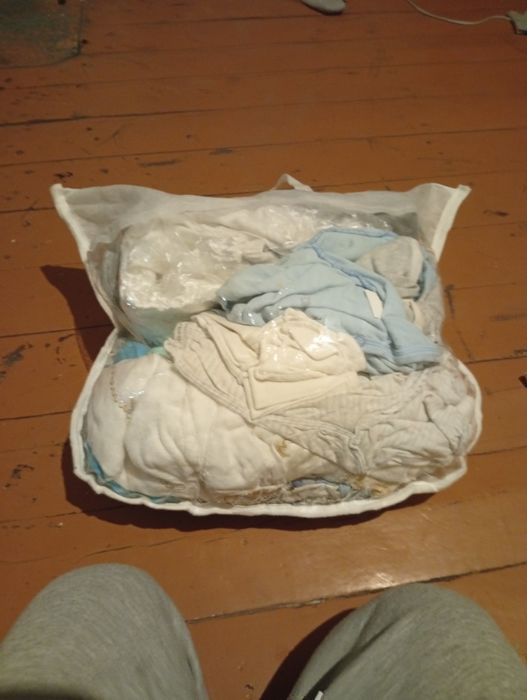 Отдам бесплатно вещи с рождения