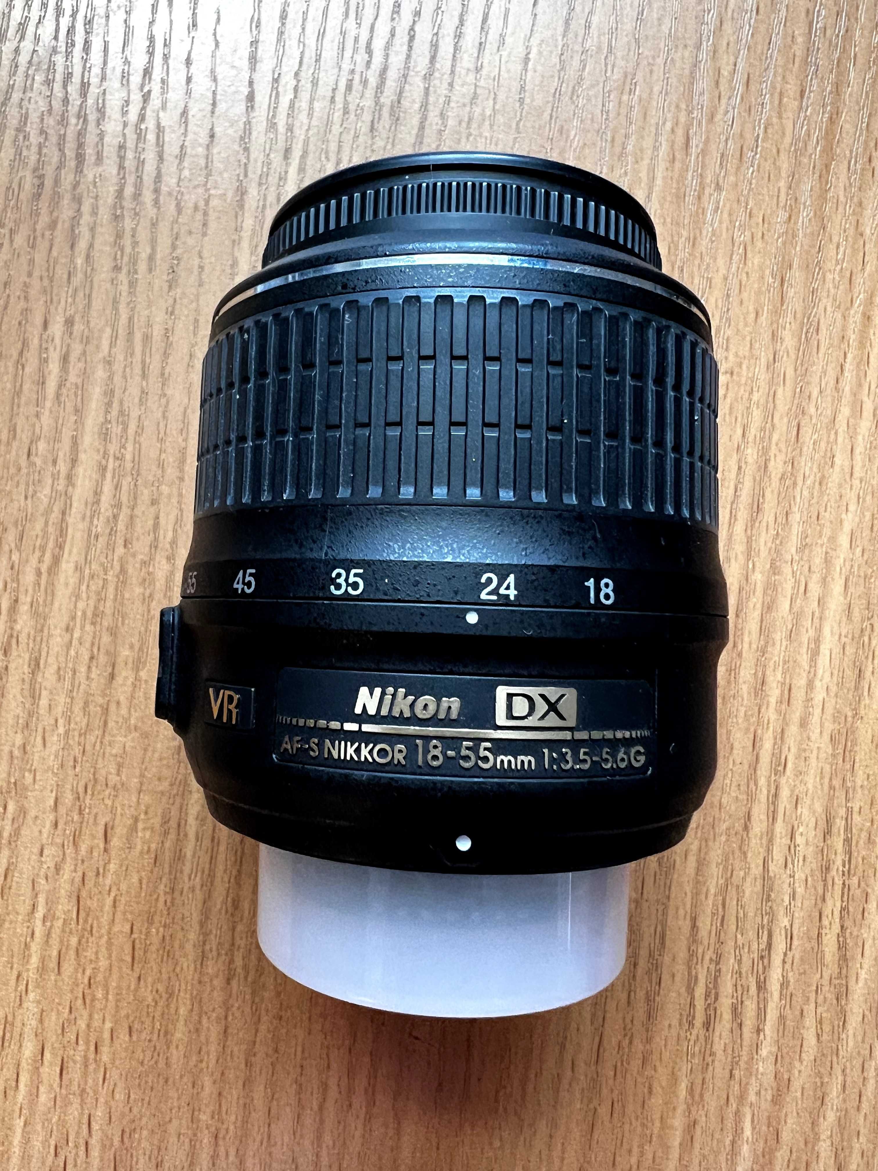 Фотоаппарат Nikon D7000 + 4 объектива, 3 батареи, 2 линзы, флешка и...
