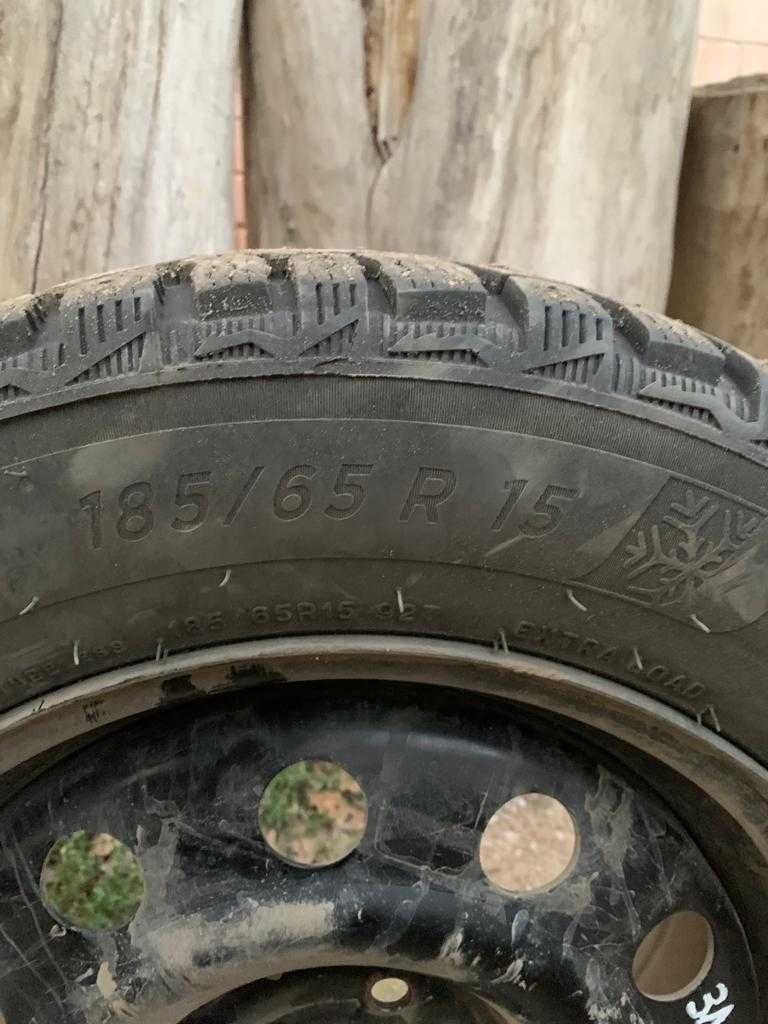 Зимняя резина MICHELIN X-Ice North 4 185/65 R15 92T с шипами на дисках