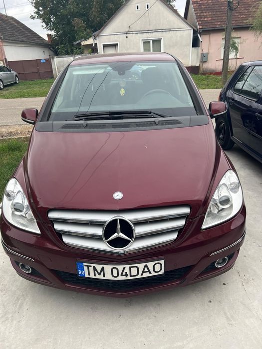 Vând Mercedes 200B,2010,înmatriculat