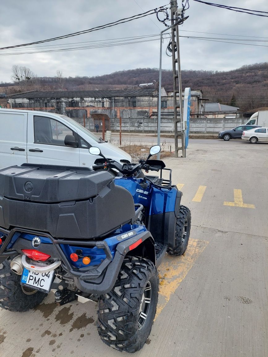 Atv can am outlander 800