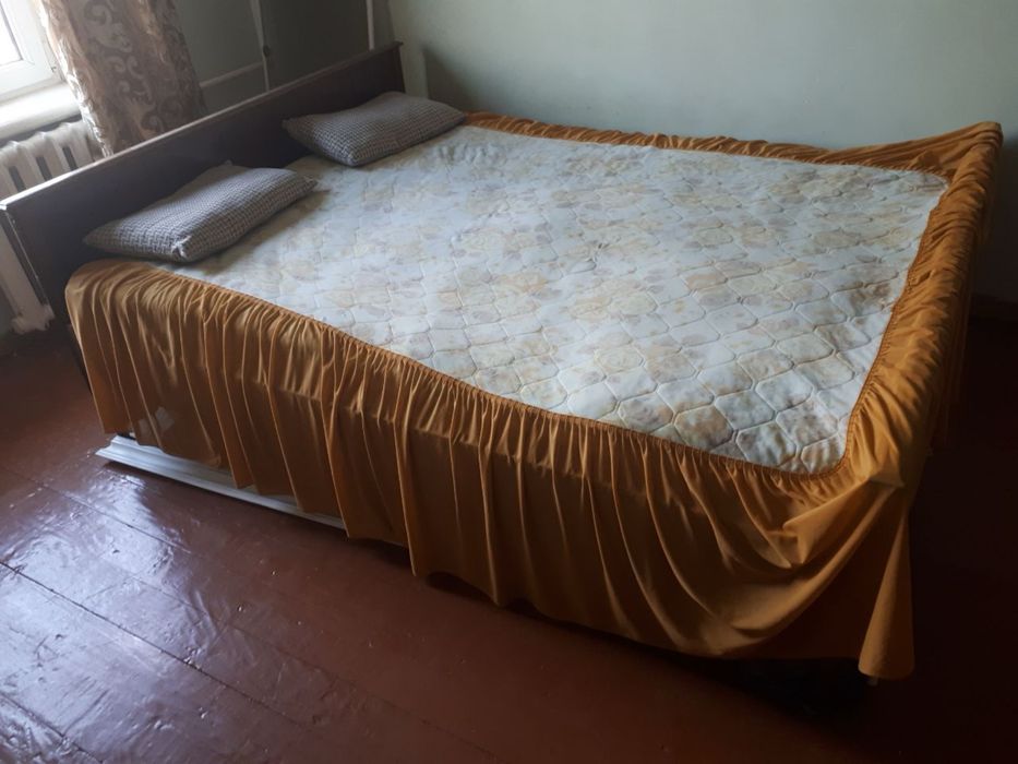 Мебель старая все продаю