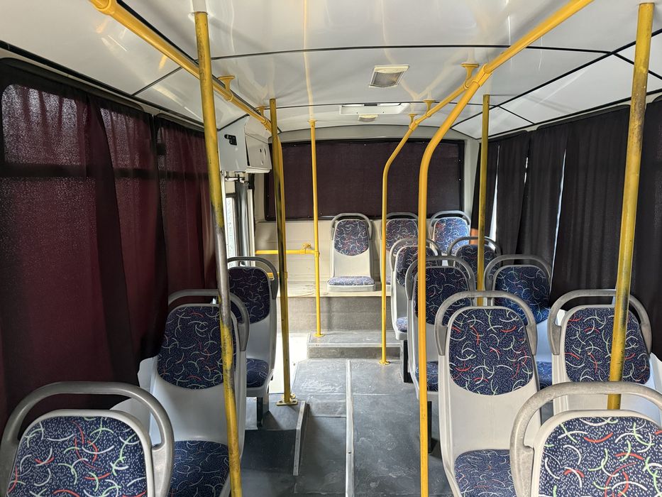 Isuzu sotiladi NP 40  2016