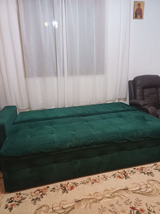 Vând canapea extensibila