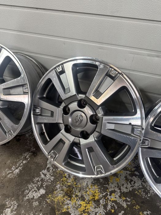 Оригинални джанти 20ки тойота секвоя и тундра