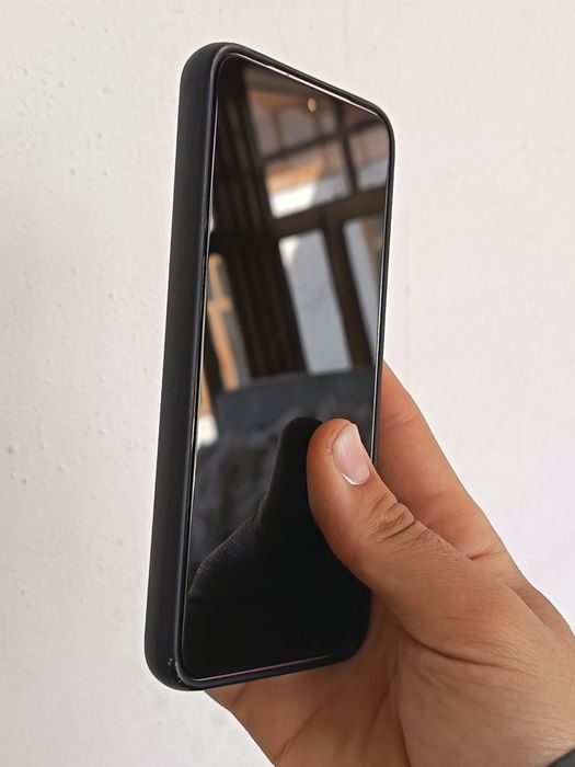 Samsung S23 8/256Gb ideal holatda