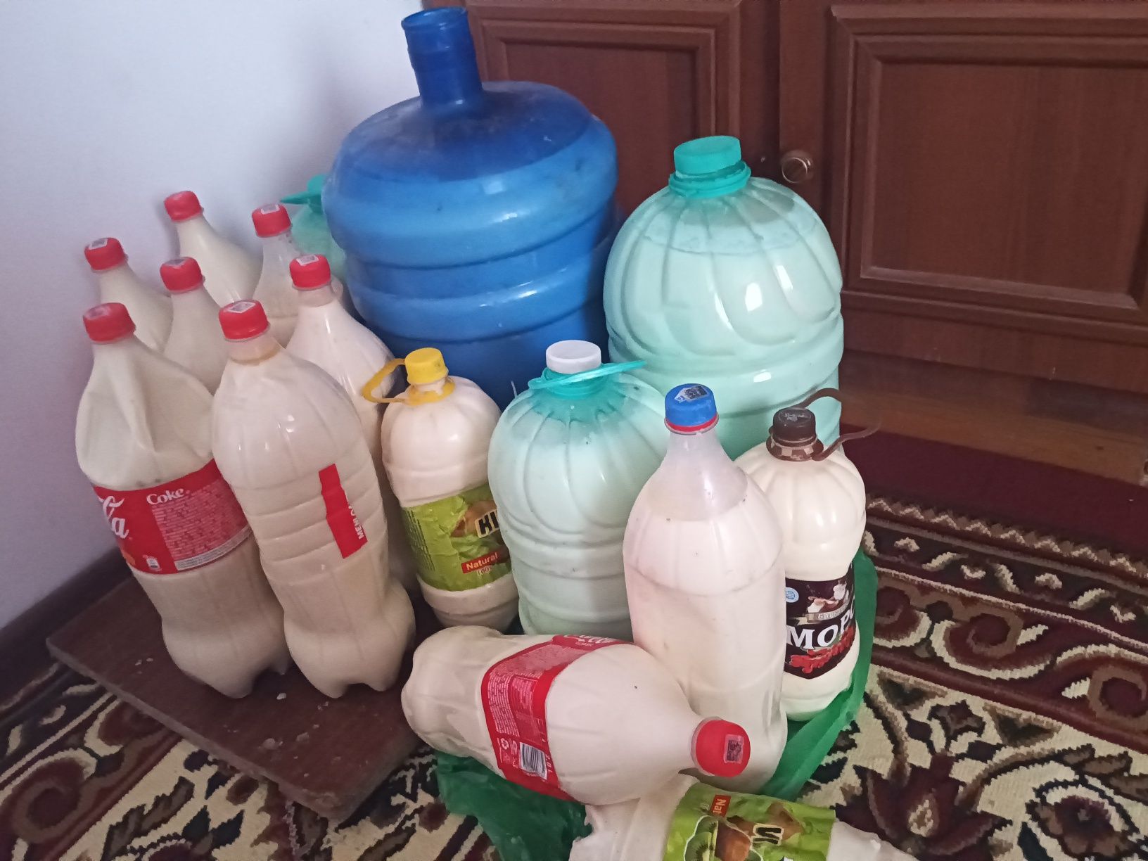 Mol yogʻi toza va hidsiz