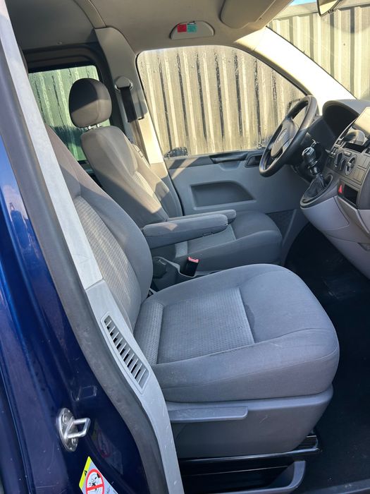 Vând Transporter 2010