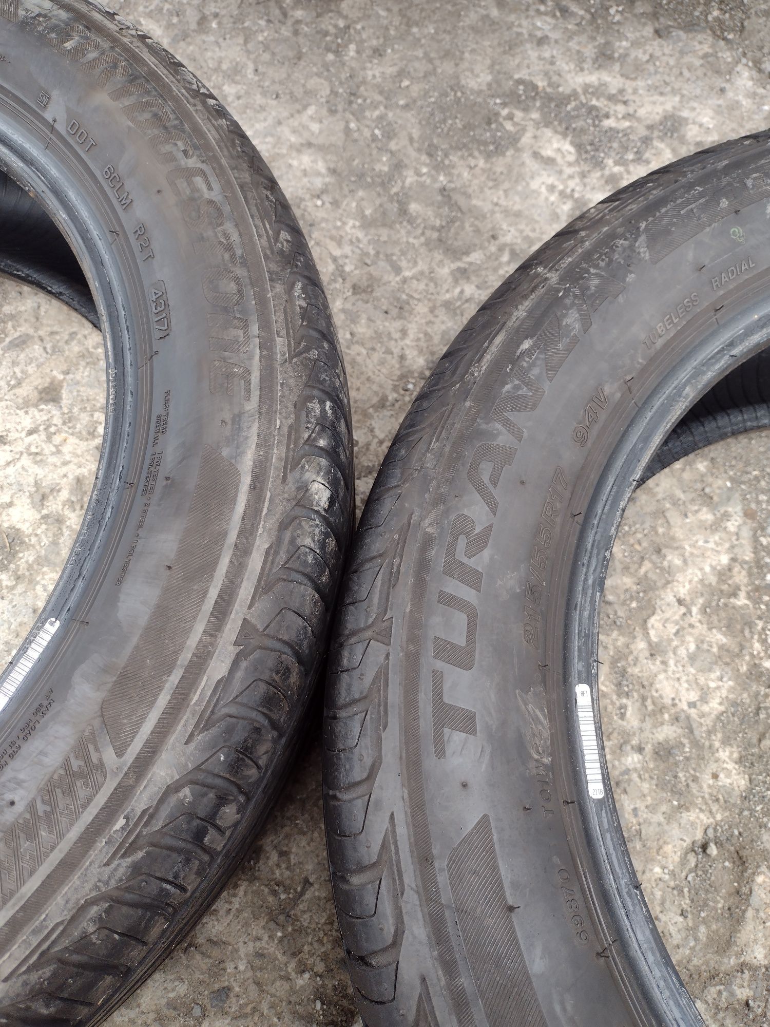 Bridgestone 2бр.215/55/17 дот4917