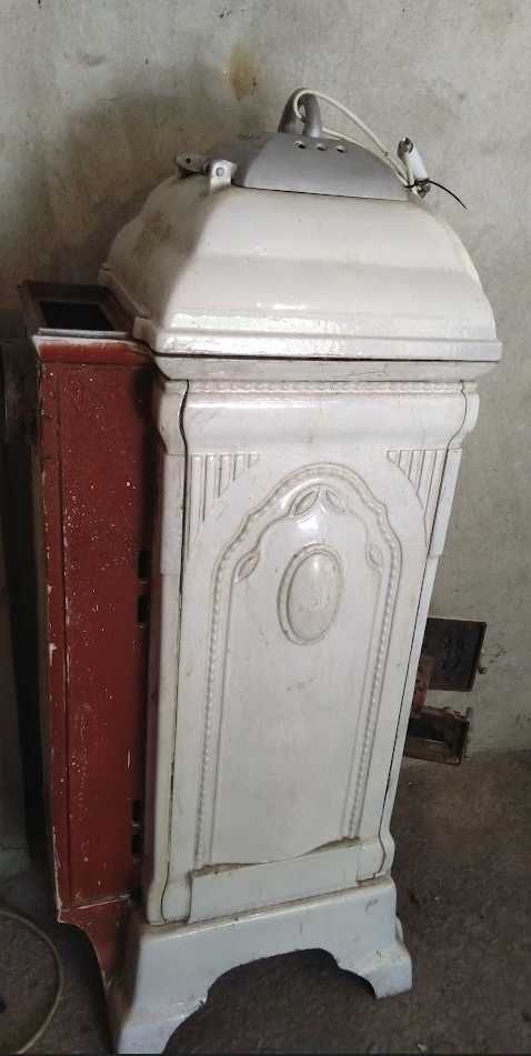 Старинна печка Hammona