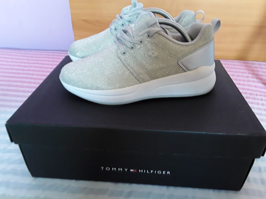 Vând Adidași Damă Loto Mărimea 38 Italia