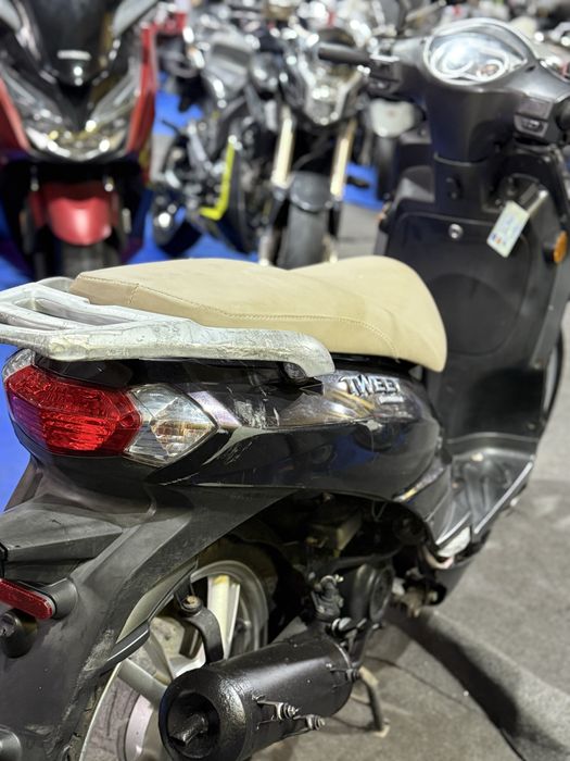 Vand scuter Peugeot Tweet