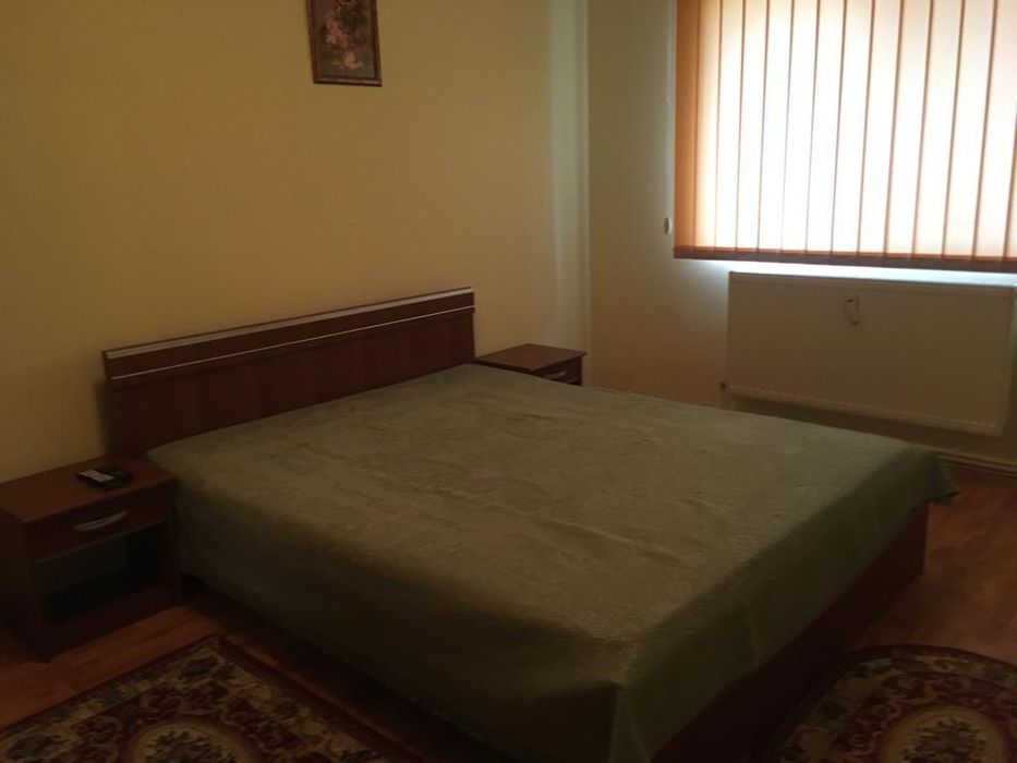 Persoană fizică închiriez apartament 2 camere în deva