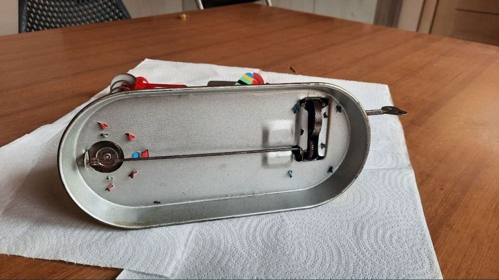 Elefant jongleur jucarie veche romaneasca Metaloglobus tabla colectie