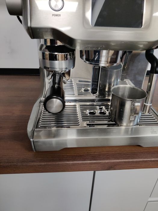 Aparat cafea model sage  SES990bss
