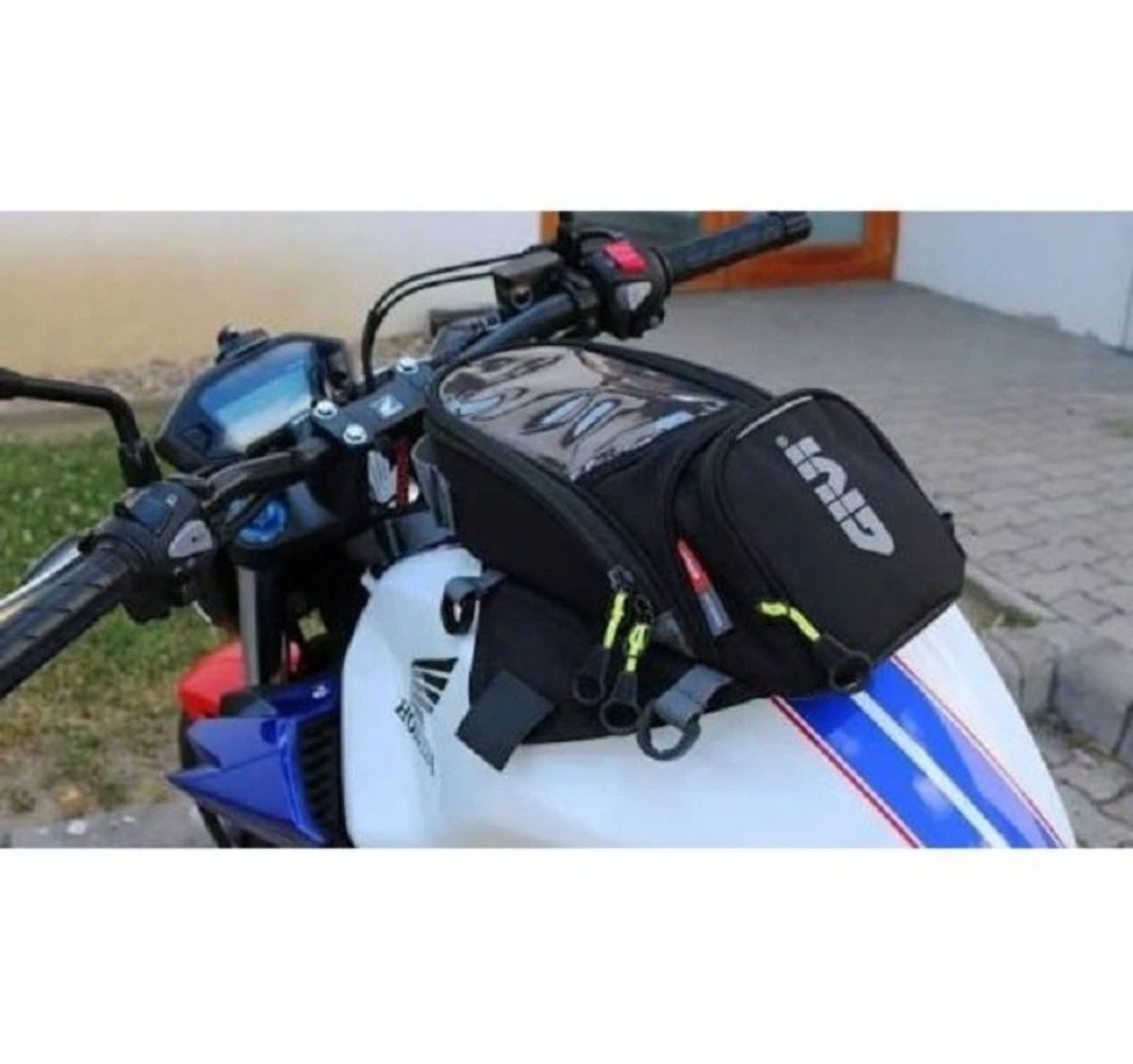 Geanta rezervor moto tank bag cu magneți Givi motocicleta