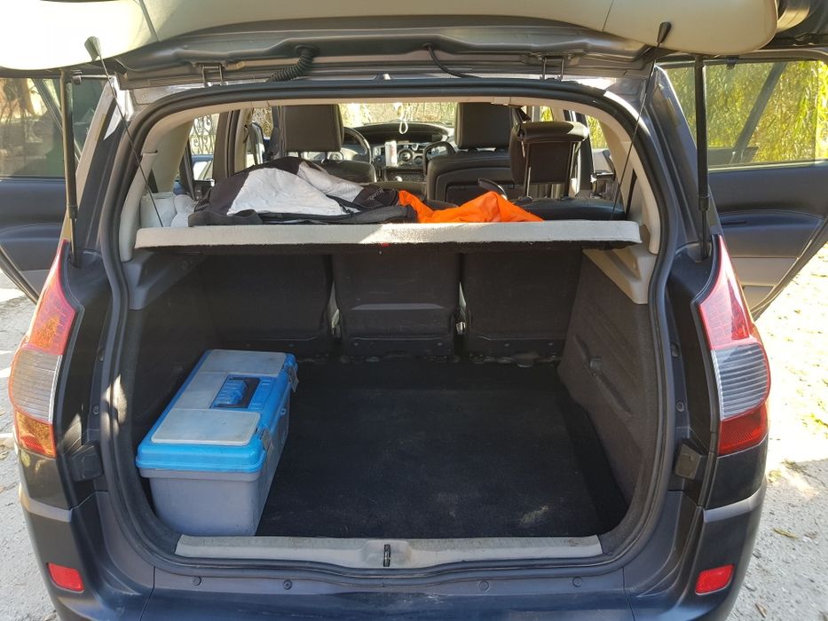 Se vinde scenic 2megan