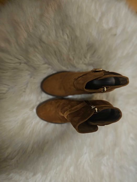 Дамаки боти  Bershka