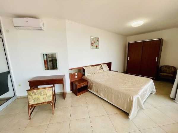 Продава се Двустаен апартамент в к.к. Слънчев бряг - 80 кв.м за 1207 €/кв.м - Снимка #2