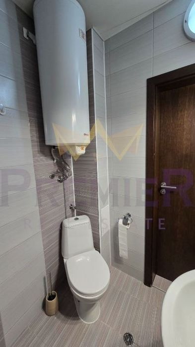 Дава се под наем Двустаен апартамент в Варна, Център - 57 кв.м за 459 € - Снимка #7