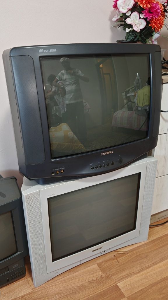 Телевизор Sony тринетрон