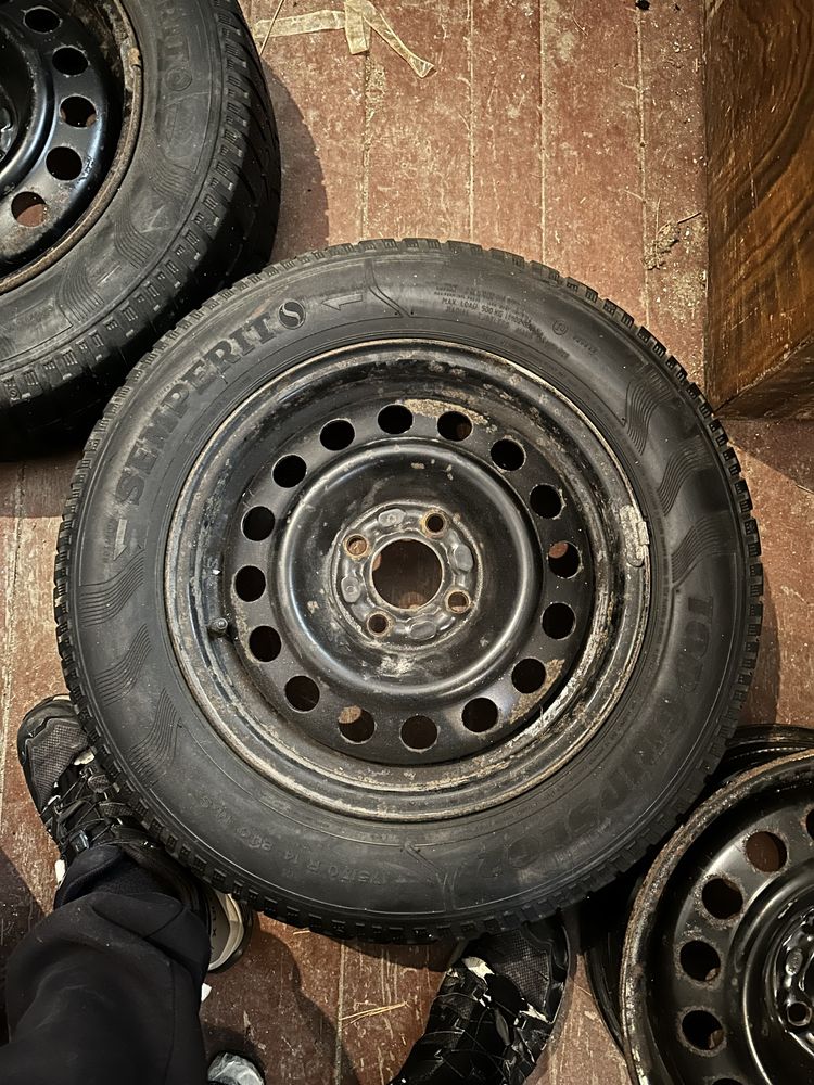 Железни Джанти за Рено 14ки, 4х100, с подарък две гуми