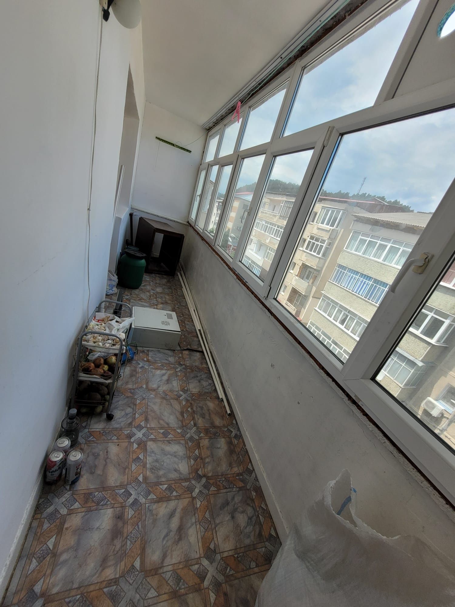 Proprietar de vanzare apartament 3 camere Comanesti