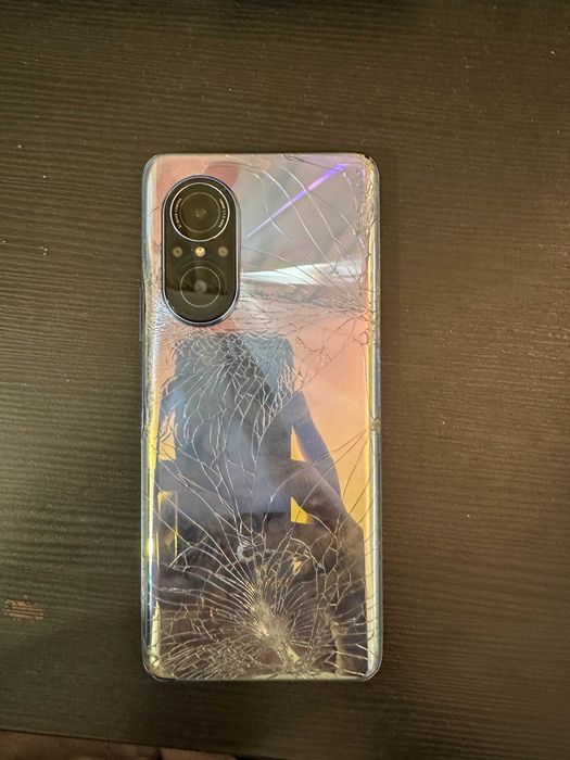 Huawei Nova 9 SE 128GB liber retea, spate spart funcțional 100%