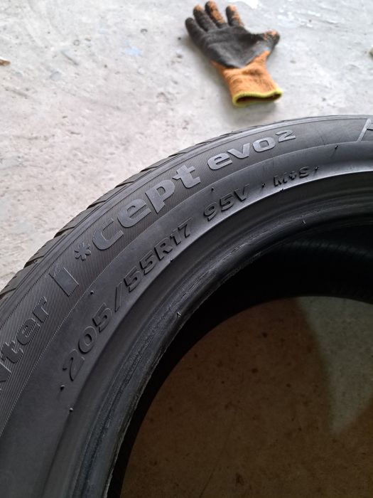 2 anvelope iarnă 205 55 r17 Hankook