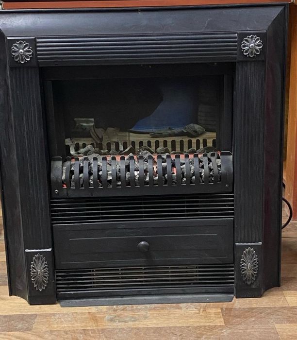 Продам электрический камин