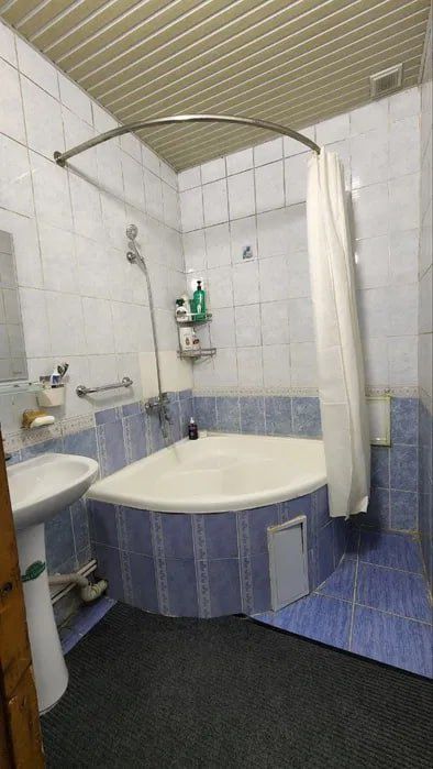 Срочно Сдаётся 3-ком метро гафур гулом