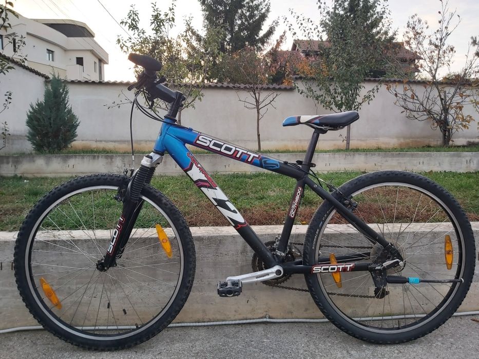 Vând trei biciclete