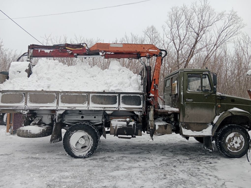Вывоз снега и мусора самогруз ,деревьев веток .