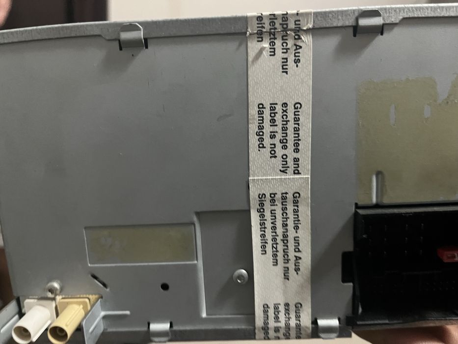 Продавам колони + CD за автомобил