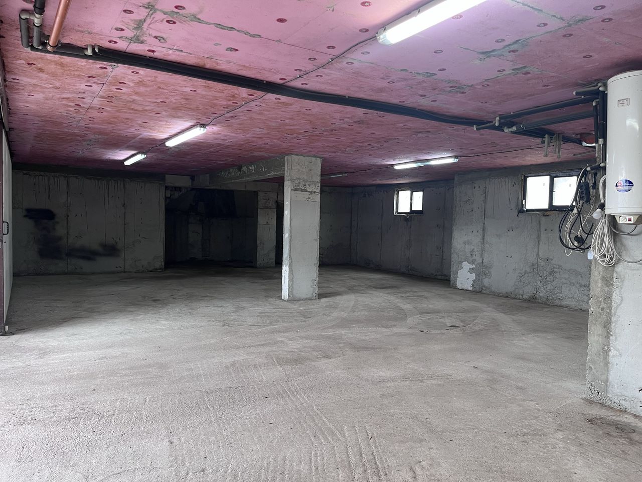 Дава се под наем Склад в Костинброд - 200 кв.м за 1020 € - Снимка #4