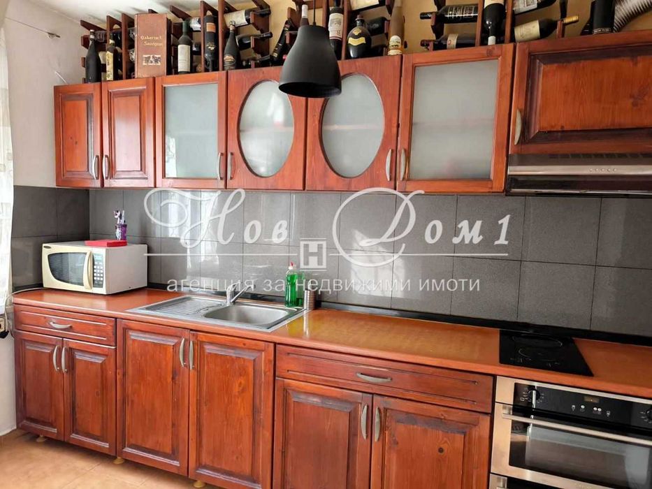 Продава се Тристаен апартамент в Варна, Център - 100 кв.м за 2150 €/кв.м - Снимка #3