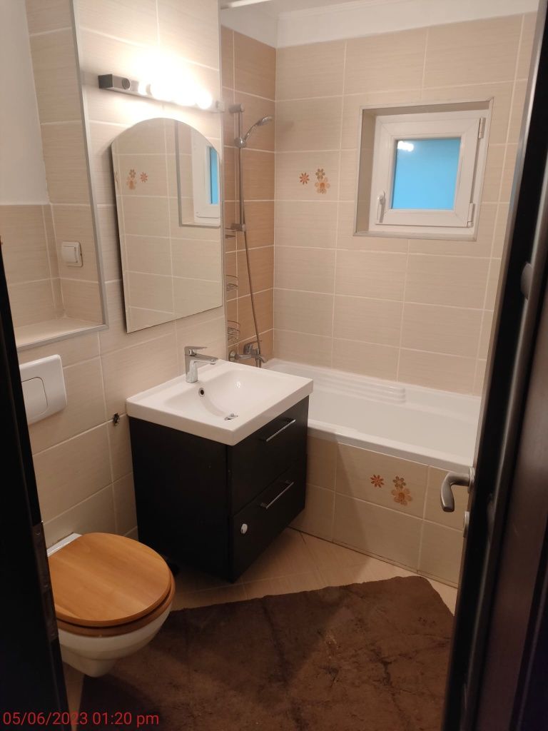 Inchiriez apartamemt 3 camere decomandat