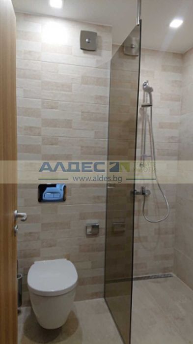 Дава се под наем Двустаен апартамент в София, Център - 57 кв.м за 690 € - Снимка #4