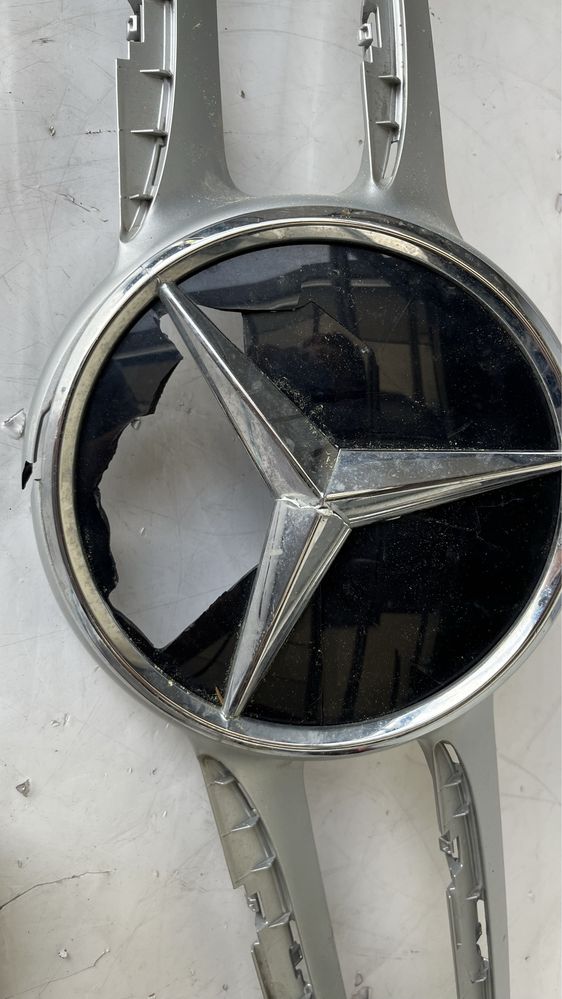 Маска Mercedes C W205