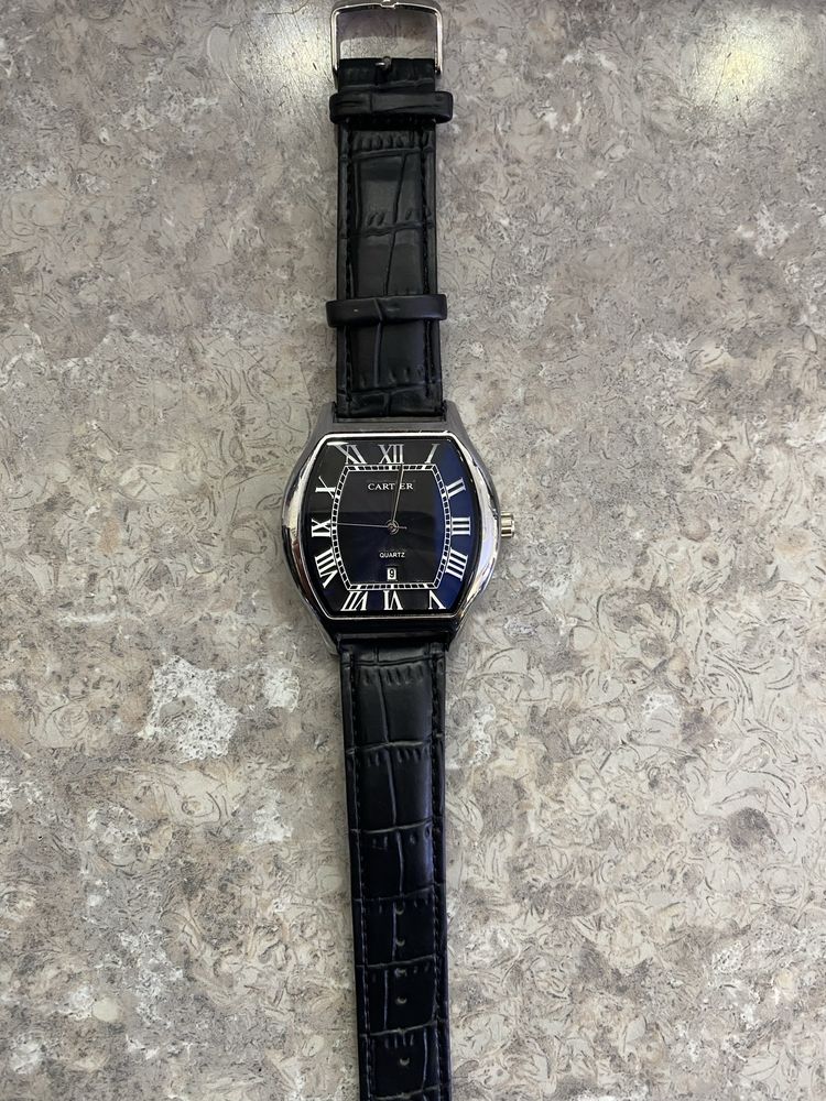 Часовник Cartier Tortue