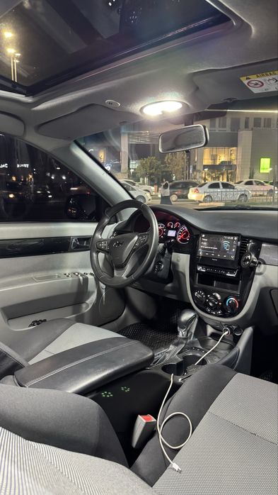 Jentra 2023 polni navarot