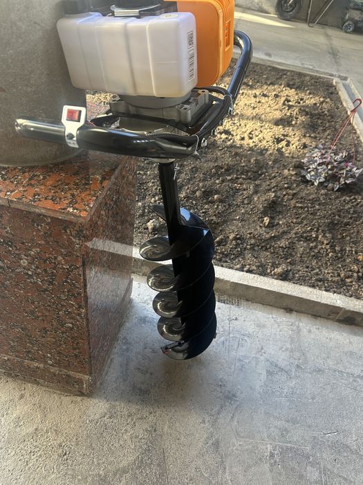 Motobur Daraht ekish uchun Arenda Мотобур benzinli er kavlsh un mahsus