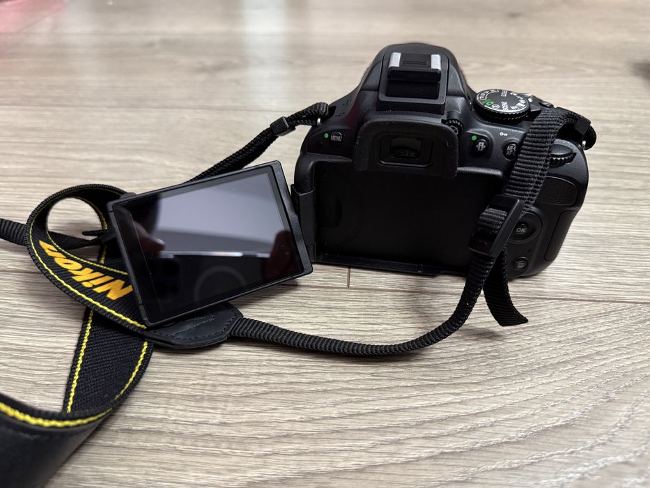 Nikon D5100 plus accesorii